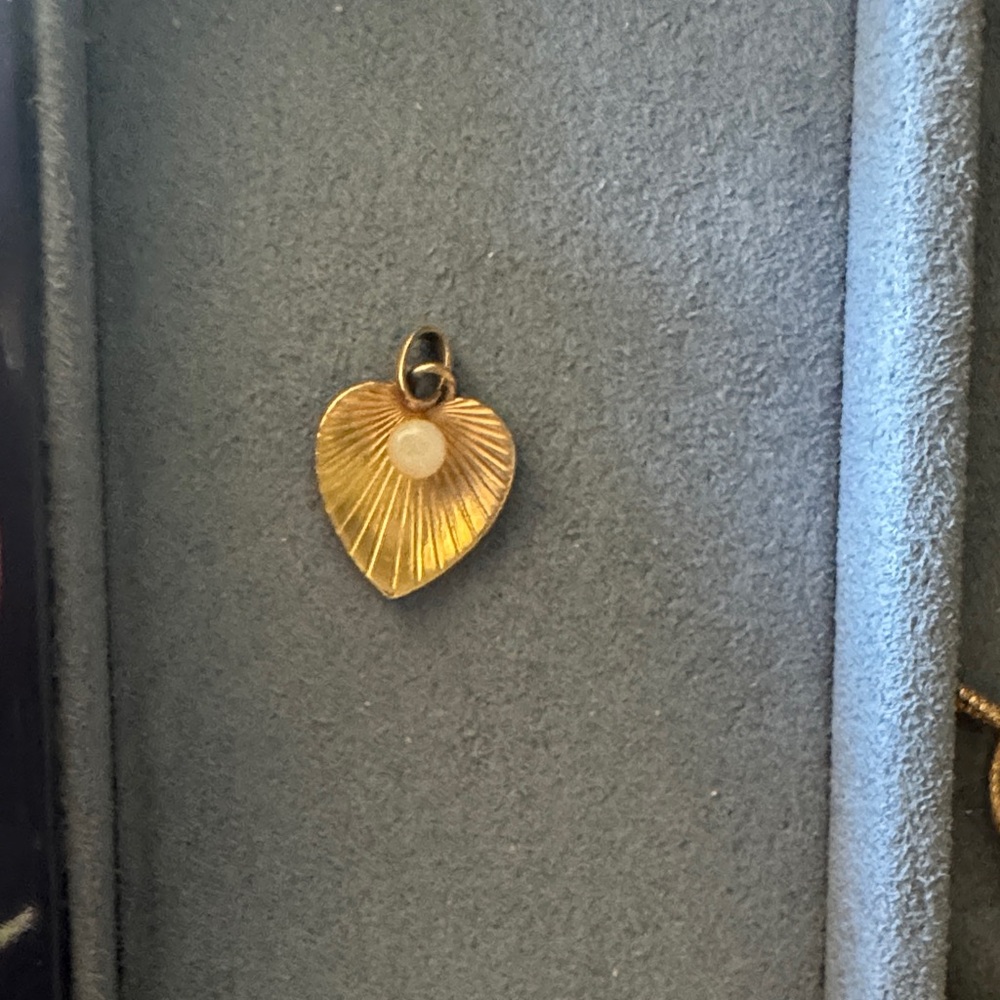 14k Vintage Heart Pendant with Pearl Accent Solid Gold